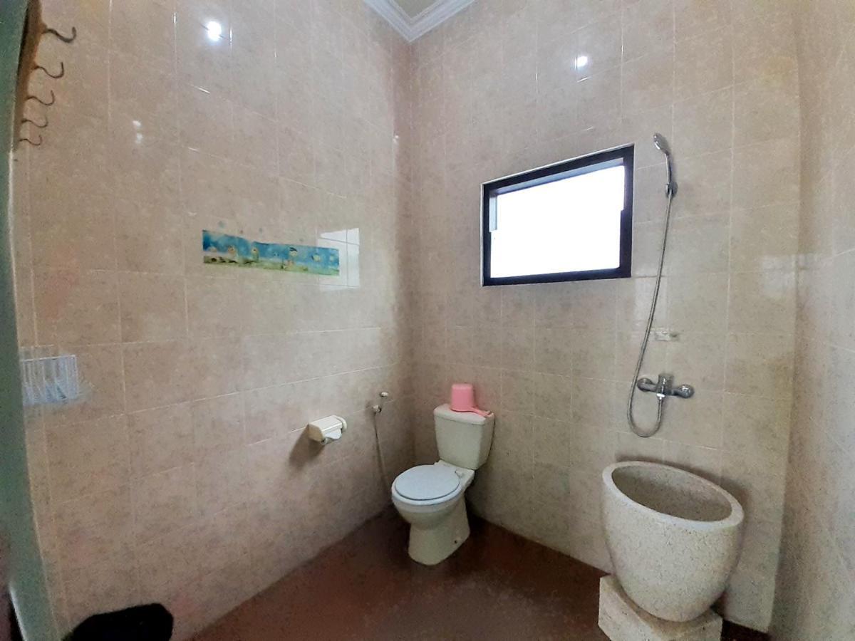 Villa 3 Bedroom Edelweis No. 7 Near Museum Angkut Batu  Esterno foto
