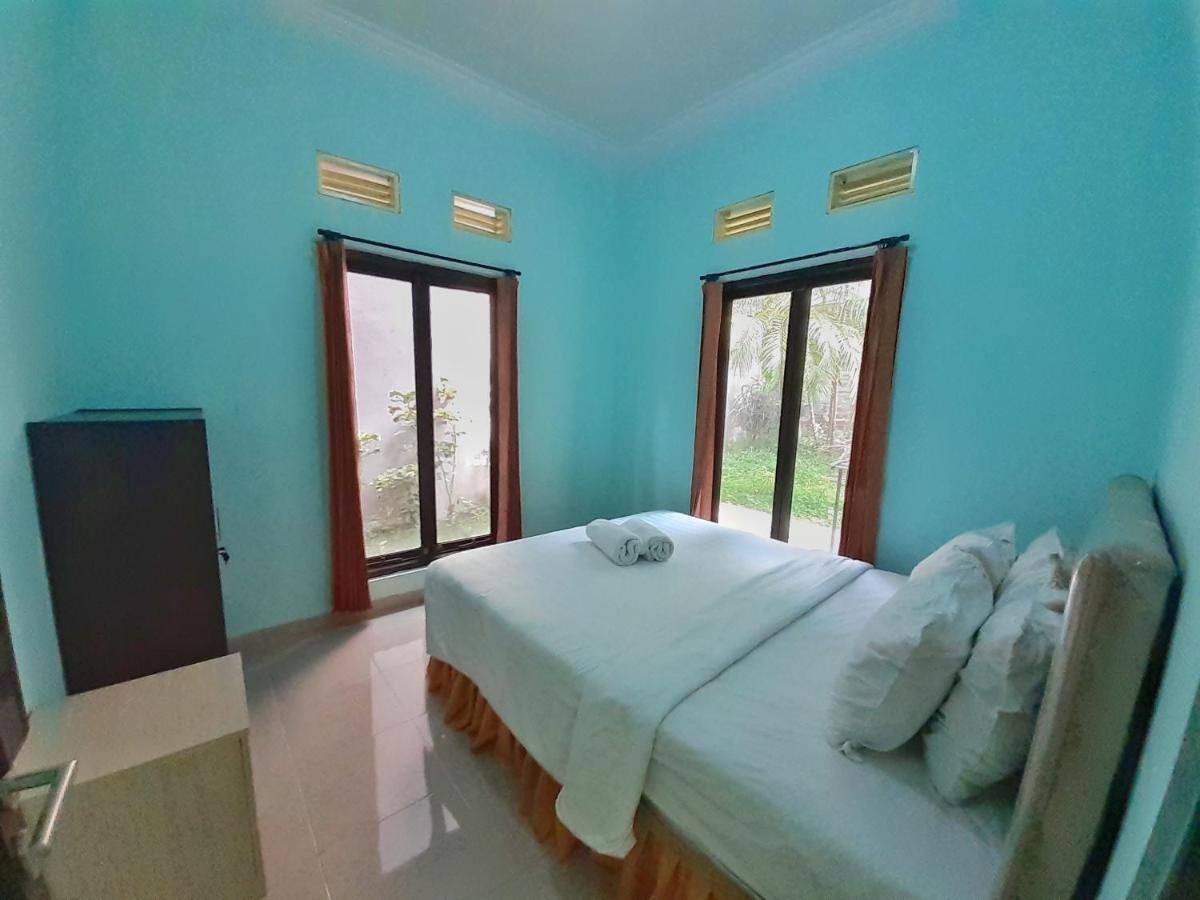 Villa 3 Bedroom Edelweis No. 7 Near Museum Angkut Batu  Esterno foto